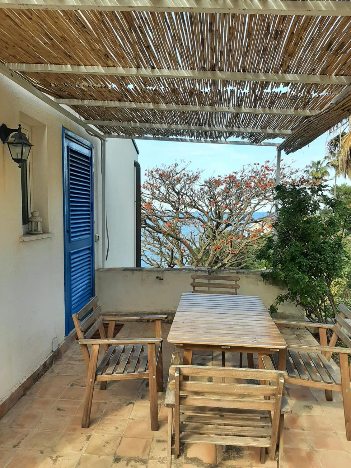 Appartamento In Villa Al Mare - Baia Di Arcile Brucoli Exterior photo