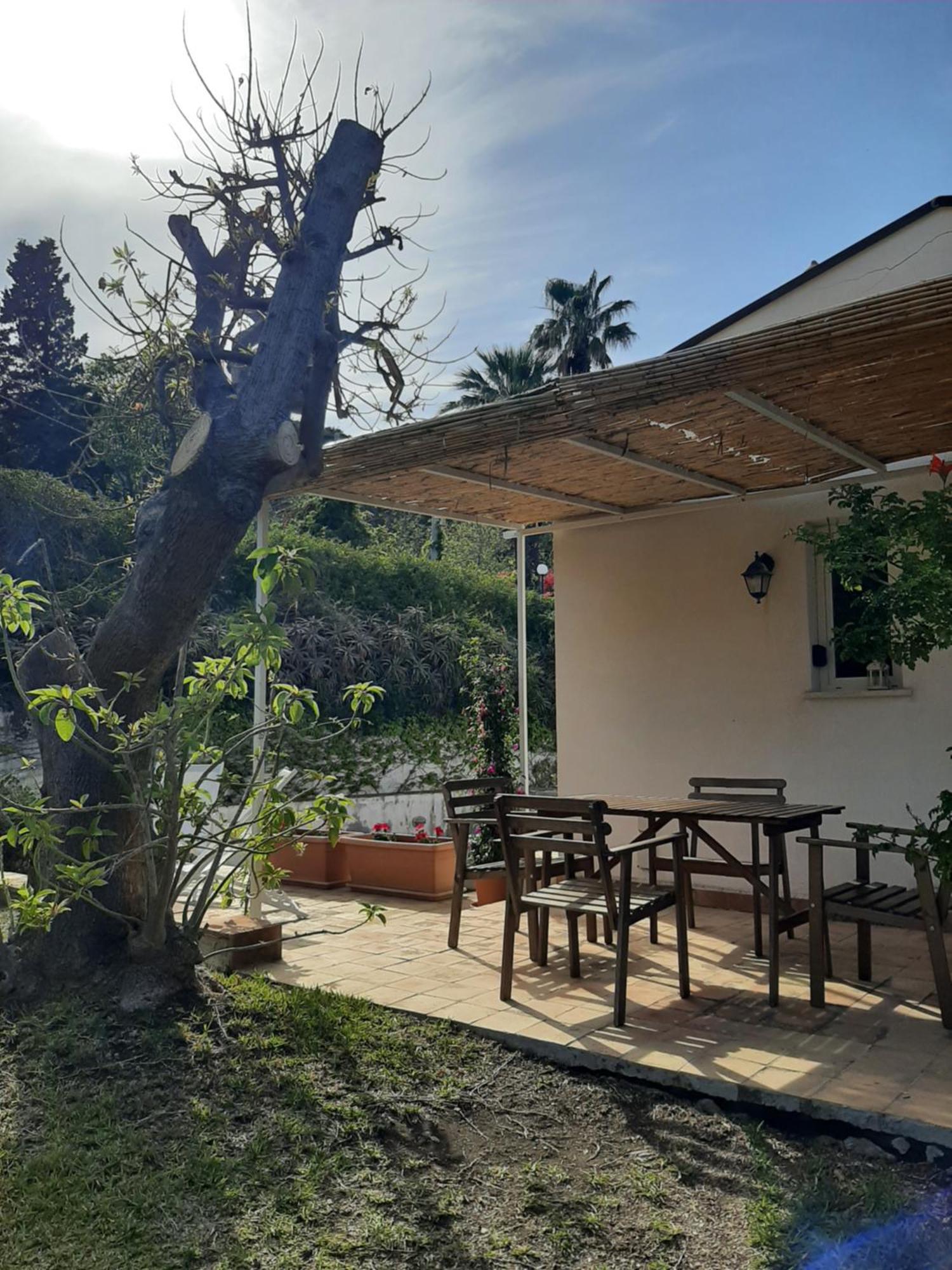 Appartamento In Villa Al Mare - Baia Di Arcile Brucoli Exterior photo